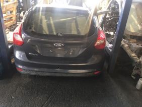 ford focus çıkma hacbek 2011- 2012- 2013- 2014 çıkma arka çamurluklar